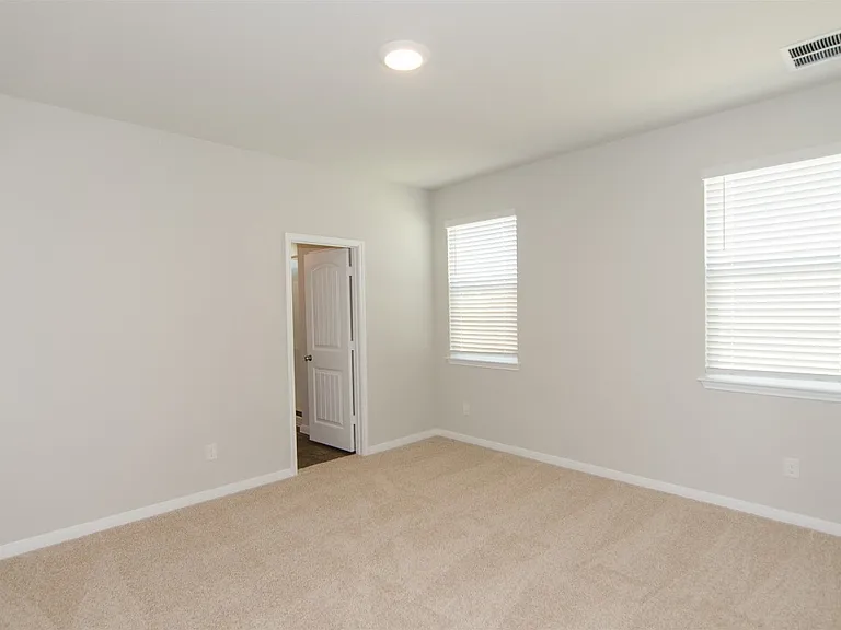 256 Cherry Laurel Ln — Photo 11