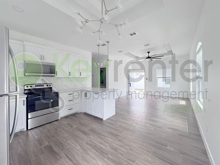 1000 N Woodson Ave #2 — Photo 6