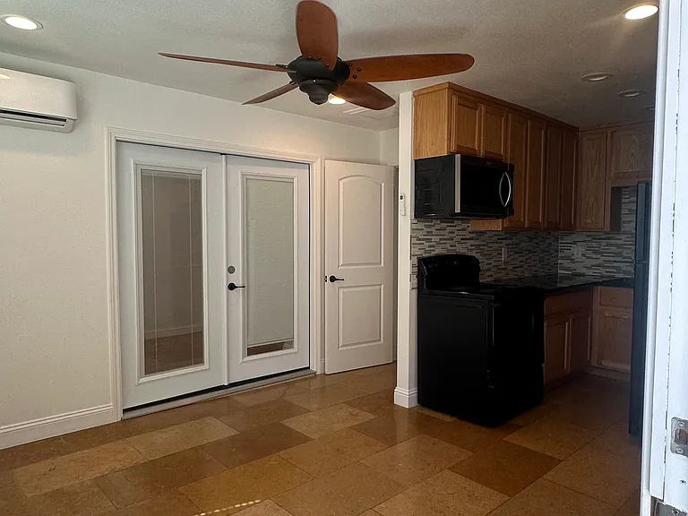 422 E Morris Ave #1 — Photo 13