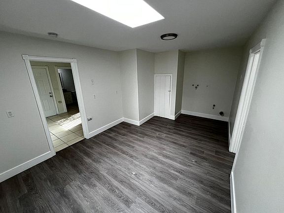 2nd image of 3855 36th St
