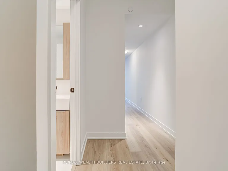 117 Broadway Ave #310 — Photo 11