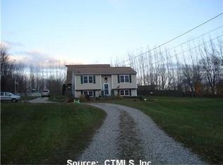 232 Quasset Rd, Pomfret Center, CT 06259