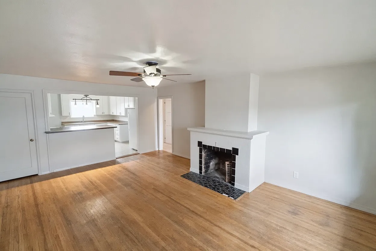 4 bed, 1573 sqft, $1,895 — Photo 3