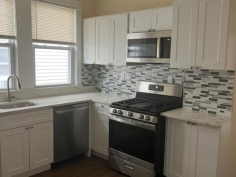133 Claremont Ave #2 — Photo 6