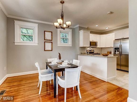 3rd image of 2802 Montebello Ter