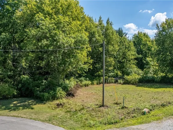 Peach St, Olcott, NY 14126