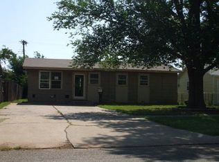 1920 Houston St, Plainview, TX 79072