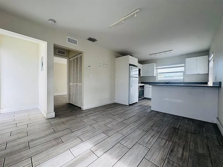7910 Abbott Ave #2 — Photo 10
