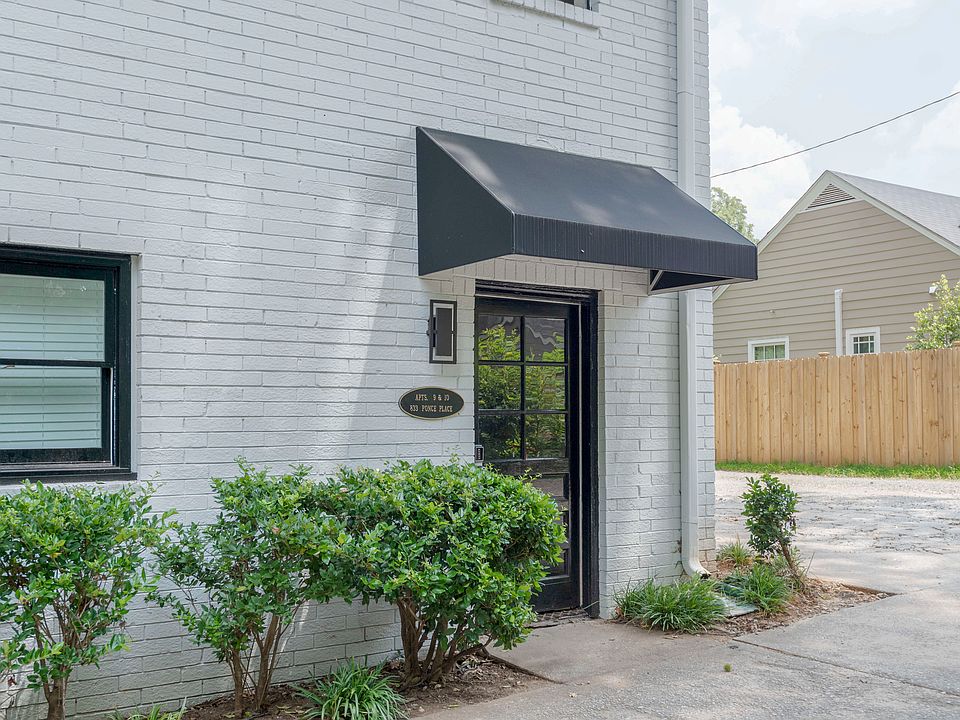 Cute 1950's building!