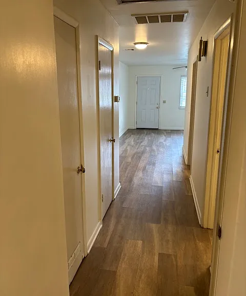 237 S Lewis St — Photo 11