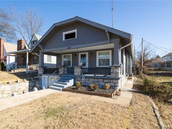 2237 Hardesty Ave, Kansas City, MO 64127