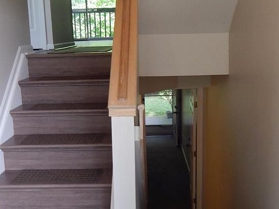 2nd image of 232 Lyn Anne Ct #12