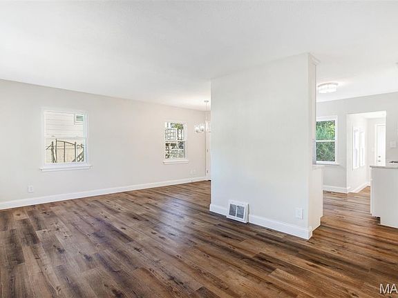 5th image of 9404 Kathlyn Dr