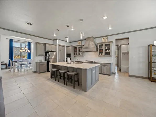 204 Townsend Dr, Haslet, TX 76052