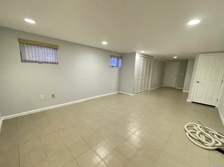 29 Columbus Dr #A — Photo 12