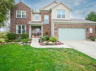 6511 Oxford Dr, Zionsville, IN 46077