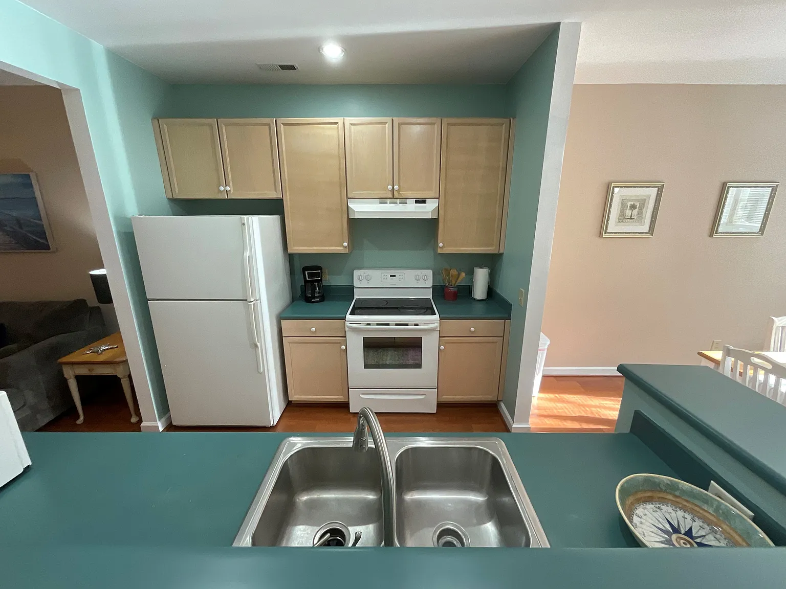 2 bed, 2.5 bath, 1500 sqft, $2,200 — Photo 4