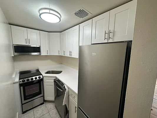 Rented by Guidance Realty Corp. | media 31