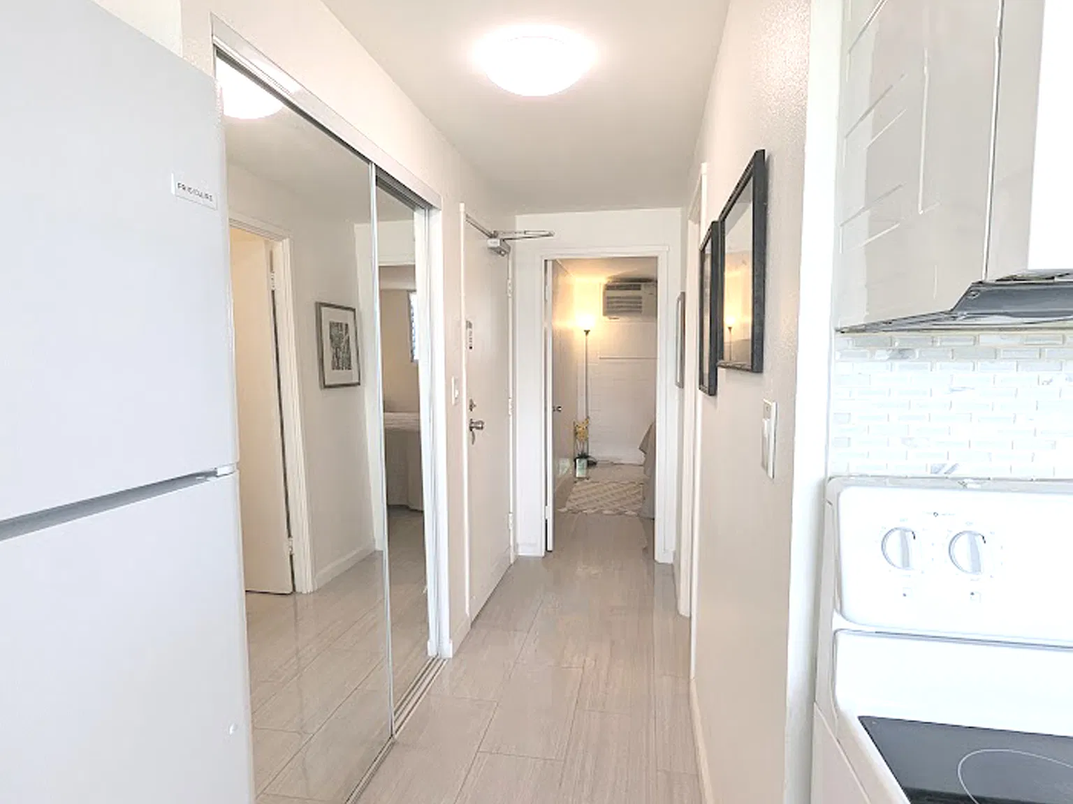 2211 Ala Wai Blvd — Photo 2