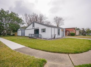 11831 Sandpiper Dr, Houston, TX 77035