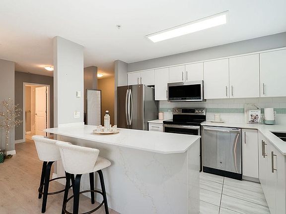 3rd image of 12238 224th St #103