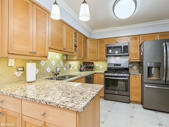5th image of 115 Meadowbrook Ln