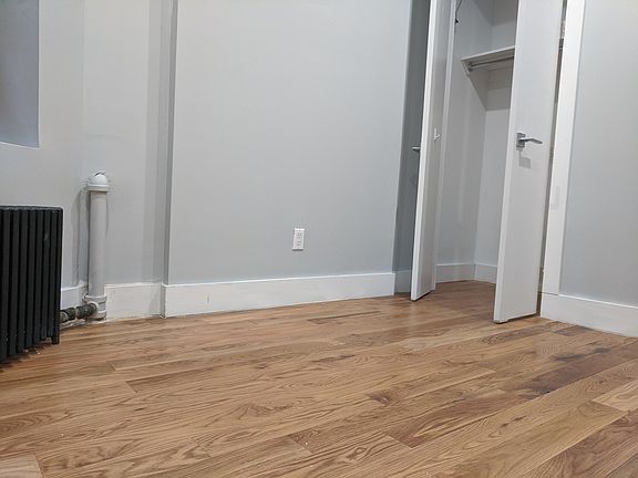 5th image of 502 Jackson Ave #3F