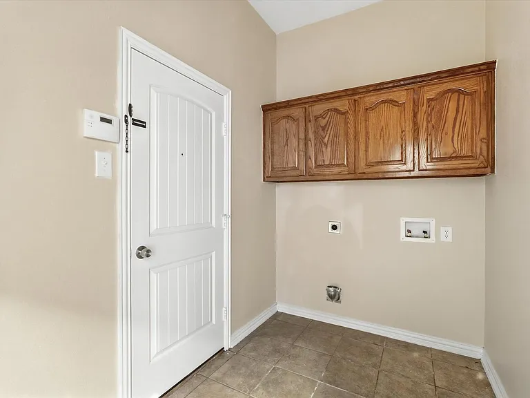 6716 Prairie Flower Trl — Photo 27