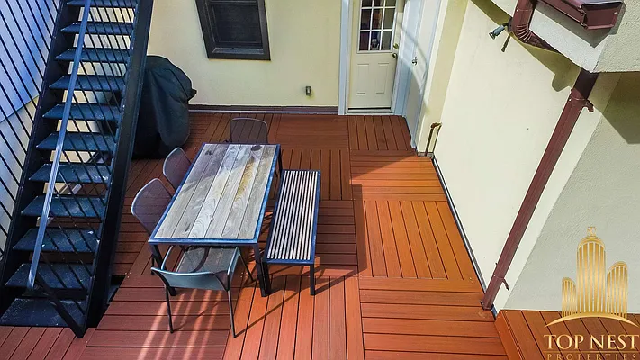 Sold by Top Nest Inc. | media 32