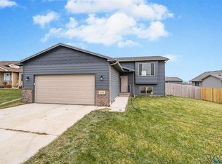 410 N Jenny Ave, Tea, SD 57064