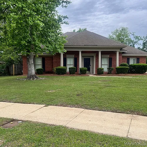 8706 Twelve Oaks Ln Photo 1