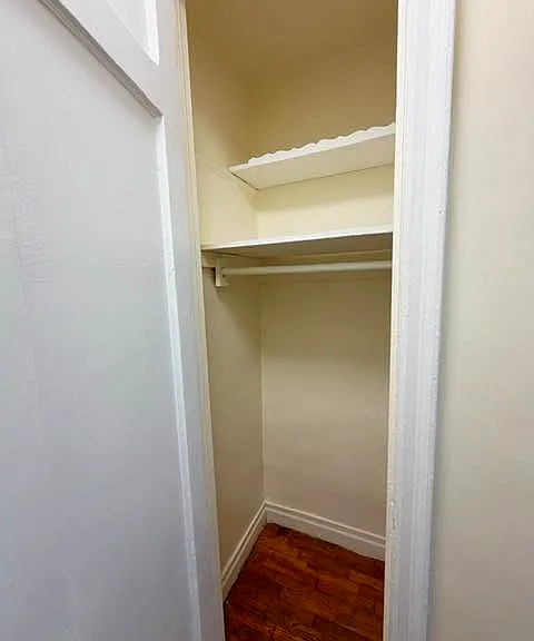 50 E 21st St #1 — Photo 6
