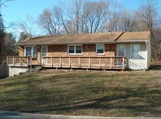 910 Mountain Rd NW, Roanoke, VA 24017