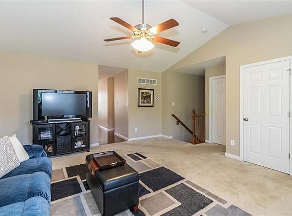 4th image of 5907 Stephanie Green Ct