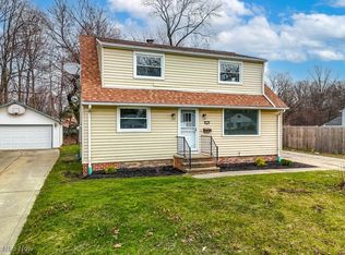 2109 Green Rd, Cleveland, OH 44121