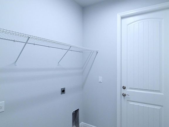 5th image of 986 SE Browning Avenue