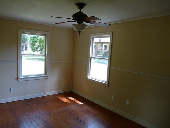 4th image of 1208 Myrtle Ave