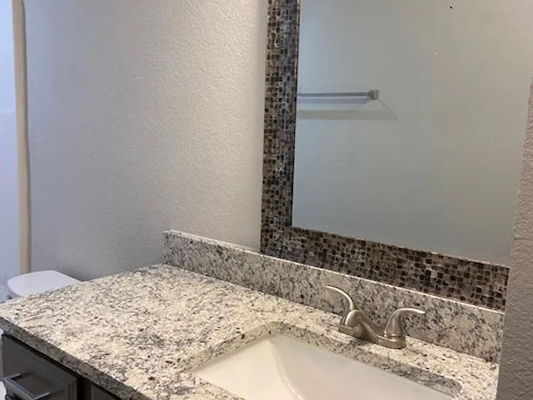 2842 Melissa Ln — Photo 12