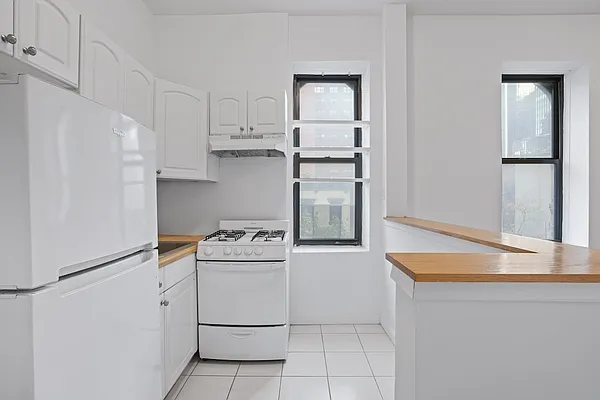 Rented by Pinnacle City Living | media 6