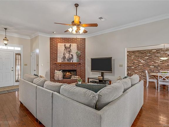 2nd image of 415 Country Club Dr