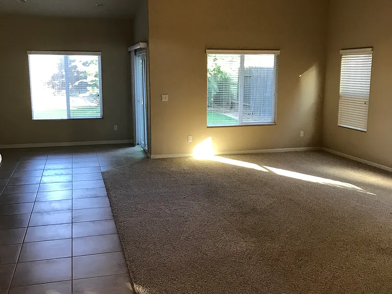 5402 Sun Down Way — Photo 11
