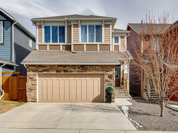 44 W Legacy Lndg SE, Calgary, AB T2X 2E5