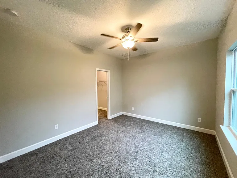 895 Collier Blvd — Photo 5