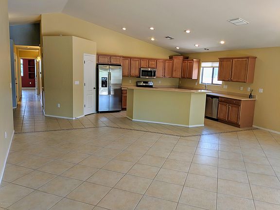5th image of 400 N Rustlers Canyon Dr