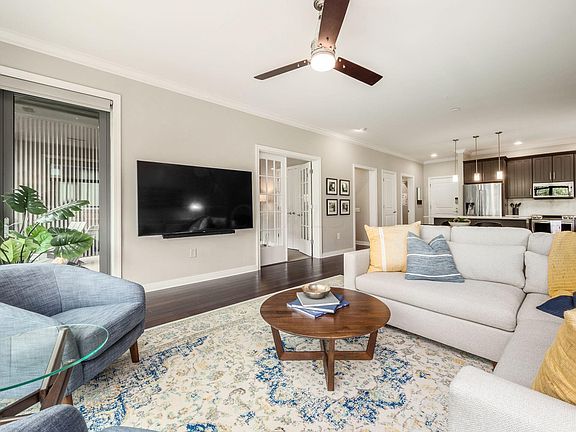 5th image of 250 Daniel Burnham Sq Unit 302