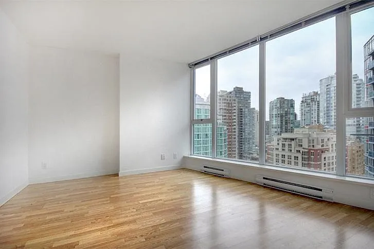 233 Robson St #2710 — Photo 2