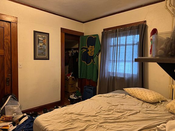 5th image of 213-215 S Broom St