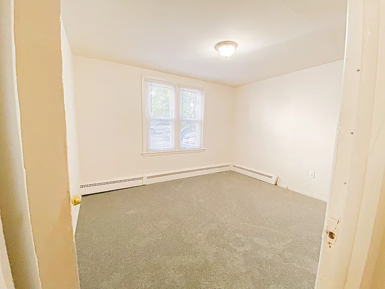 218 South Whitney Street — Photo 8