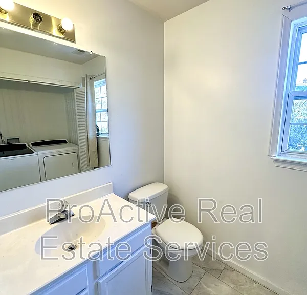 9385 Pine Tree Rd — Photo 7