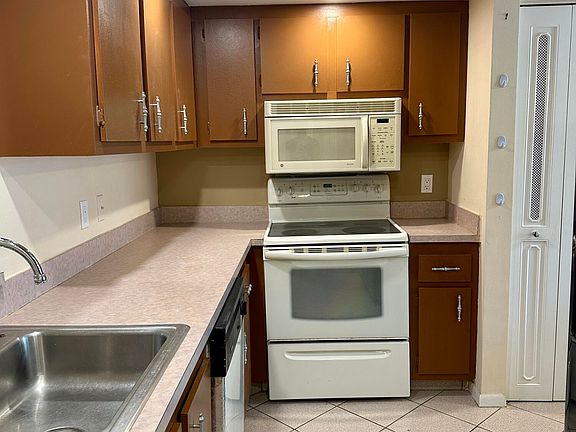2nd image of 6550 S Oriole Blvd #2060